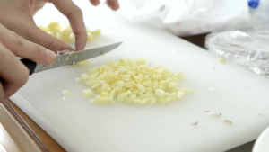 Benefits of Garlic: What the Evidence Says About This Popular Superfood